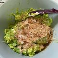 みくりちゃん324's cooksnap of when they made アボガドとクリチの麺つゆ和え.