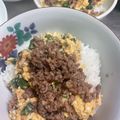 ☆あさ's cooksnap of when they made 豆腐が入った卵のカサ増しふわふわ三色丼✨.