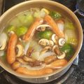 おもち三姉妹's cooksnap of when they made 芽キャベツと新玉ねぎのスープ.