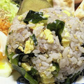 ゆけり３兄弟's cooksnap of when they made わかめと炒り卵のオイルおにぎり.