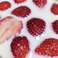 いっっっちゃん！'s cooksnap of when they made 混ぜるだけ簡単！いちごミルクのゼリー.