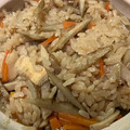 暇だと料理作る人's cooksnap of when they made 小さい土鍋で1合だけ炊き込みごはん.