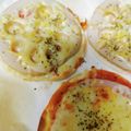hatz8888's cooksnap of when they made 簡単おつまみ☆余った餃子の皮で明太ピザ.