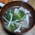 和☆2049's cooksnap of when they made 水から煮るキノコ達☆白菜&豚バラ塩スープ.