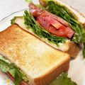 あい♪らんど's cooksnap of when they made わんぱく！レタスたっぷりBLTサンド.