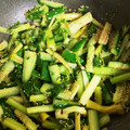 yasu_ha's cooksnap of when they made きゅうりとセロリの塩きんぴら.
