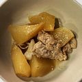 sato3★'s cooksnap of when they made 甘旨！黒砂糖香る豚みそ大根.