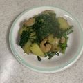 クック81NK9U☆'s cooksnap of when they made じゃがいもと春菊のナンプラー炒め.