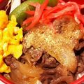 inuinu123's cooksnap of when they made レンジで簡単★牛肉と玉ねぎの甘辛牛丼弁当.