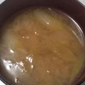 ヨシヨッシー's cooksnap of when they made 簡単☆カリカリ油揚げと焼き白葱のお味噌汁.