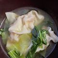 akkochi's cooksnap of when they made プリプリ海老のワンタンスープ.