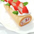 ＊naｰno＊'s cooksnap of when they made 桃缶薔薇でフルーツロールケーキ♪.
