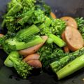 えびせんの母's cooksnap of when they made 菜の花とソーセージのマスタード醤油炒め.