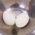 coccus's cooksnap of when they made 知ってる？ゆで卵の楽しい殻の剥き方♪.