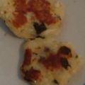 ヨシヨッシー's cooksnap of when they made 離乳食中期〜　じゃが芋と豆腐のおやき.