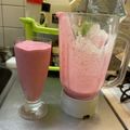 ニッシーマン's cooksnap of when they made 冷凍ラズベリーとバナナのスムージー.