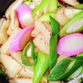 pyonpoco's cooksnap of when they made 簡単！朝食にも♪蒲鉾と油揚げの和風煮！！.