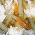 hiro1616's cooksnap of when they made 大根と人参の煮物の落とし卵.
