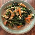popet's cooksnap of when they made 空芯菜とふわふわ玉子のガリマヨ炒め.