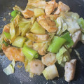 逸ちゃんママ's cooksnap of when they made ご飯が進む！鶏胸肉と長ネギのオイマヨ炒め.