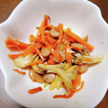 あきもみじ's cooksnap of when they made お弁当にも♪人参と舞茸のバター炒め.