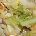 ヨシヨッシー's cooksnap of when they made 鶏だしで♪ キャベツと厚揚げの炒め物.