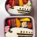 Chaaa_room's cooksnap of when they made 簡単☆新幹線キャラ弁.