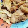 mary35's cooksnap of when they made 簡単　鶏もも肉エリンギのバター醤油炒め.