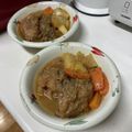 卯月のうさぎ２０１４'s cooksnap of when they made 大量消費玉ねぎとりんごのスペアリブ煮込み.