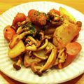 かなりんココりん's cooksnap of when they made じゃがいもとウインナーのコンソメ醤油炒め.