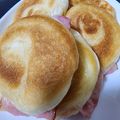 社会人's cooksnap of when they made 白い食卓ロールで簡単ホットサンド.