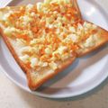 ponnko's cooksnap of when they made 朝食簡単5分☆鮭フレークトースト●鮭マヨ.