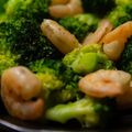 えんどっと's cooksnap of when they made 簡単！えびとブロッコリーのプリうま塩炒め.