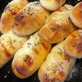 やすPy's cooksnap of when they made ボリューム満点ウィンナーパン.