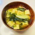 azbjbn's cooksnap of when they made 簡単！和食に白菜と豆腐とワカメのお味噌汁.