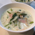 ＊葉っぱちゃん＊'s cooksnap of when they made 簡単♪ほうれん草とベーコンの豆乳スープ.