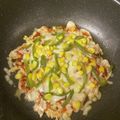 kangaru's cooksnap of when they made 鶏むね1枚で生地いらず！フライパンピザ.