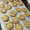 クックH4N88L☆'s cooksnap of when they made 簡単♫胡麻とオートミールの米粉クッキー.