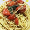 kakeaiママ's cooksnap of when they made ツナトマ大葉の和風ガーリックパスタ.