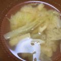 キュキュットさん's cooksnap of when they made みょうがとキャベツの味噌汁.