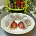 ニッシーマン's cooksnap of when they made 熱さとはサヨナラ♪簡単いちご大福.