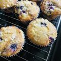 カズ形33's cooksnap of when they made ブルーベリーのクランブルマフィン♪.