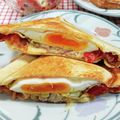 在宅勤務のおじさん's cooksnap of when they made フライパンで☆BLTホットサンド.