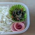 ラリー＆サラ's cooksnap of when they made 簡単♪お弁当にハムのお花.