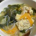 秀狼1011's cooksnap of when they made 鶏肉団子＆春雨ちゅるちゅるお鍋.