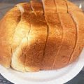 ママメイン！時々子供's cooksnap of when they made 簡単&小サイズ☆HB食パンの切り方/横置.