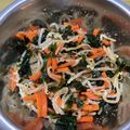 ちこ料理苦手's cooksnap of when they made もやしと竹輪・人参の酢の物☆わかめ入り♪.