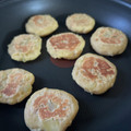 クックLXGQOB☆'s cooksnap of when they made HMで簡単離乳食！さつまいものおやき風★.
