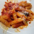 よっーすぅぃー's cooksnap of when they made １位★簡単で本格的ペンネアラビアータ.