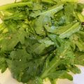 ごはんのじかん's cooksnap of when they made やみつき春菊サラダ.
